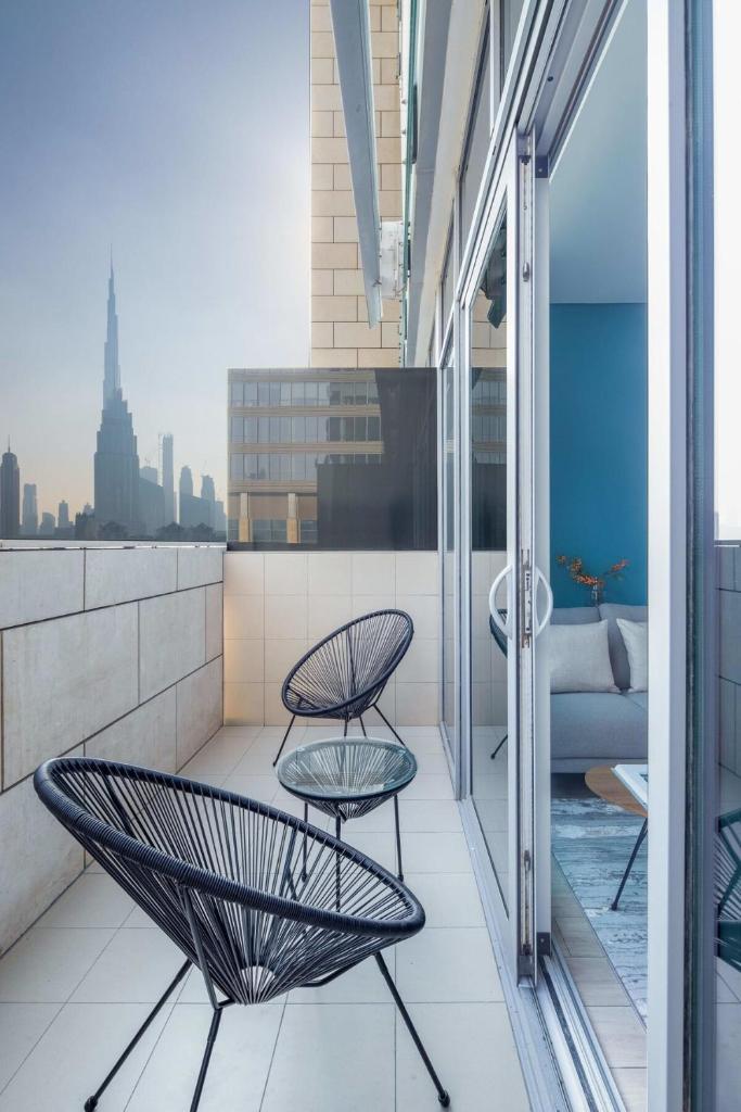 Silkhaus refurbished studio with Burj Khalifa view in DIFC photo 2