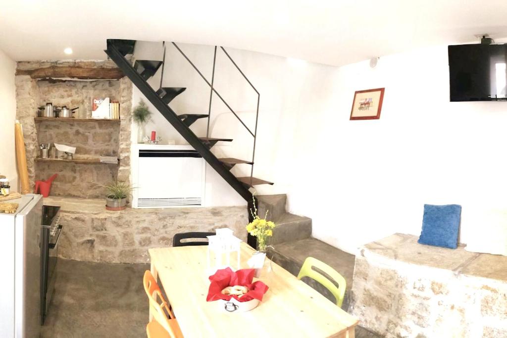 2 bedrooms appartement with terrace at Finocchito photo 3