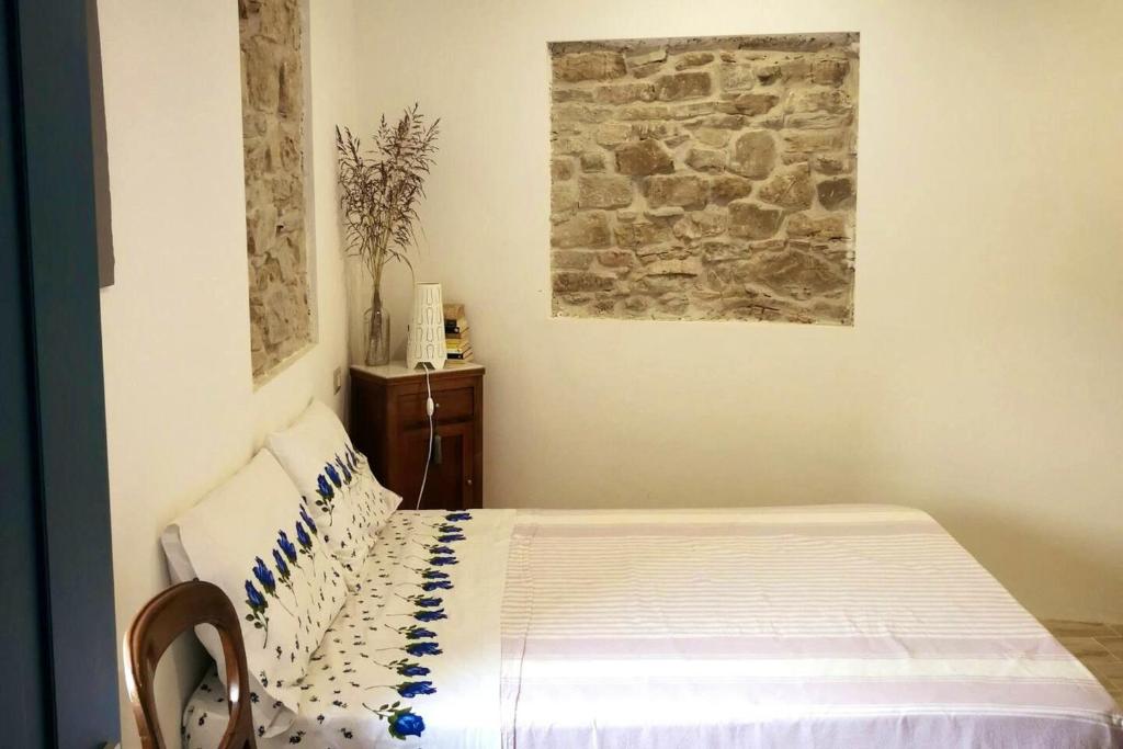 2 bedrooms appartement with terrace at Finocchito photo 4
