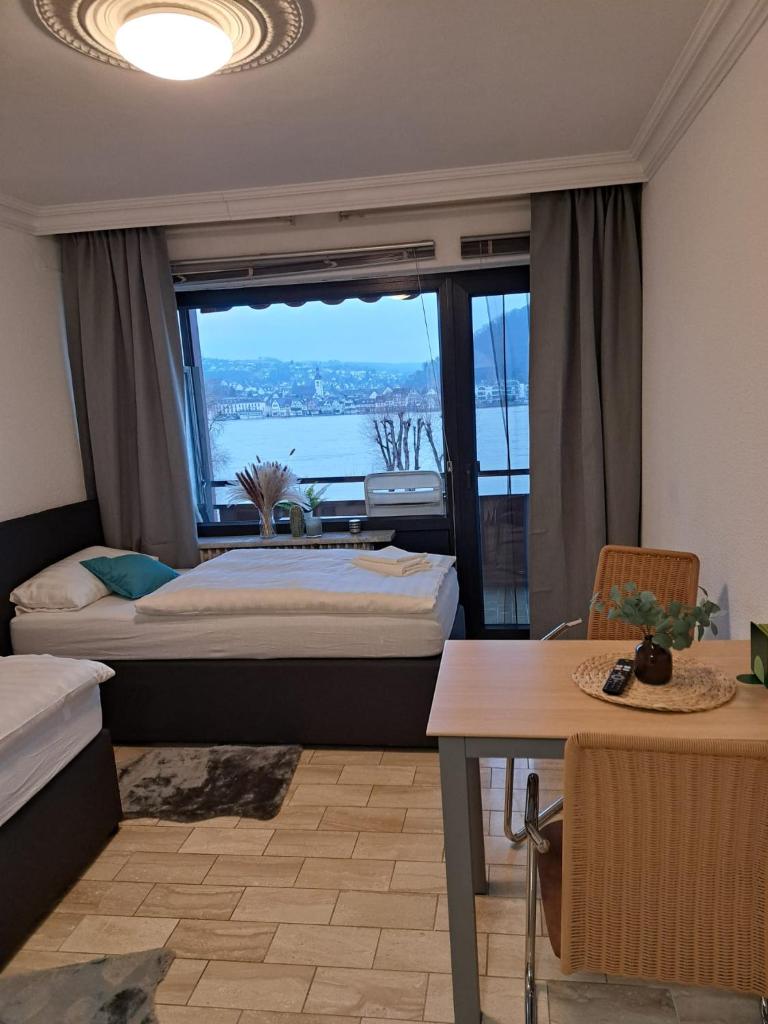 Apartment 22 photo 3