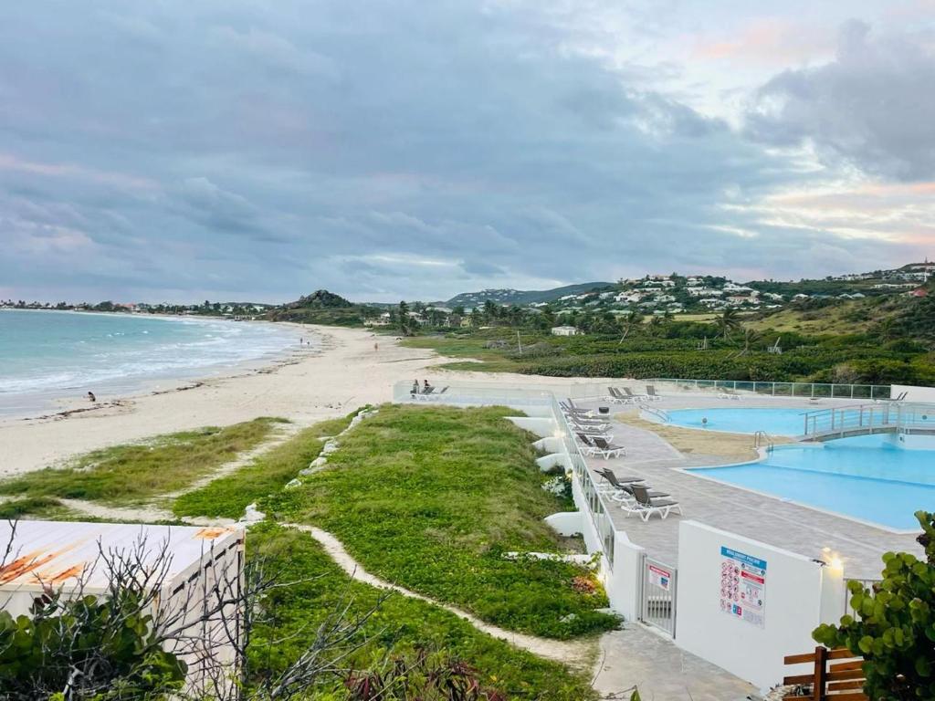 French ocean view, beach and pool photo 2