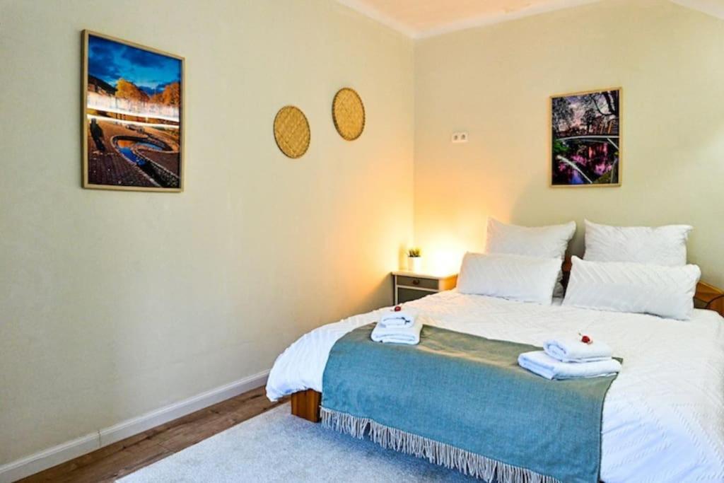 Belle 80 - beautiful renovated 1865 house photo 4