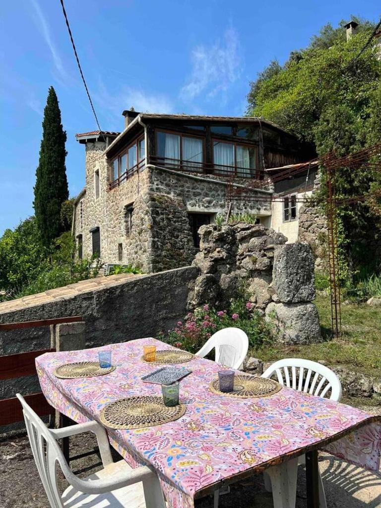 Propriete d'une chambre avec piscine partagee a Valleraugue photo 2
