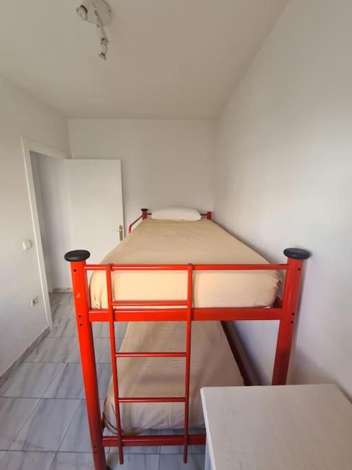 Nice beachside 2-BD apt near Barcelona photo 4