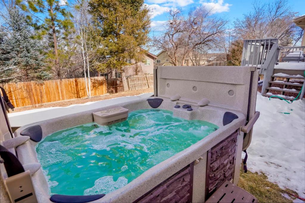 Lovely Denver Retreat W Cozy Fire Pit & Games photo 3