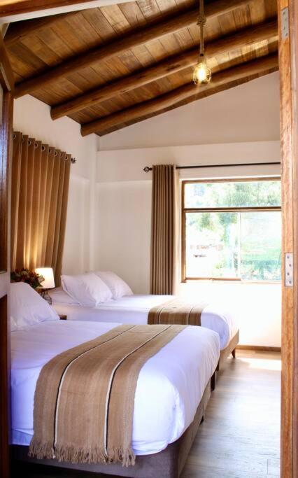 Hot tub cabin at Sacred Valley photo 4