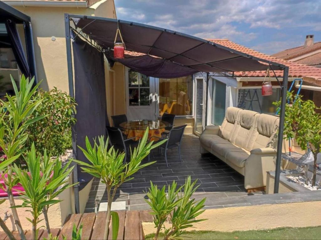Maison d'une chambre avec piscine partagee et wifi a Le Muy photo 2
