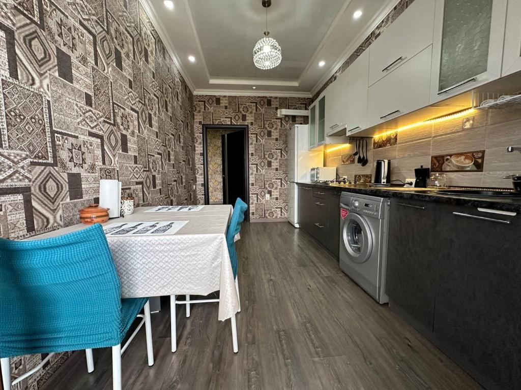 apartment with City View on Sydykova st. 123 photo 4