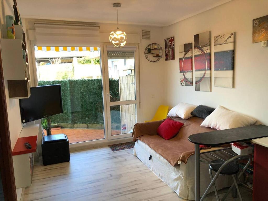 One bedroom appartement at Mogro 300 m away from the beach with shared pool and wifi photo 2