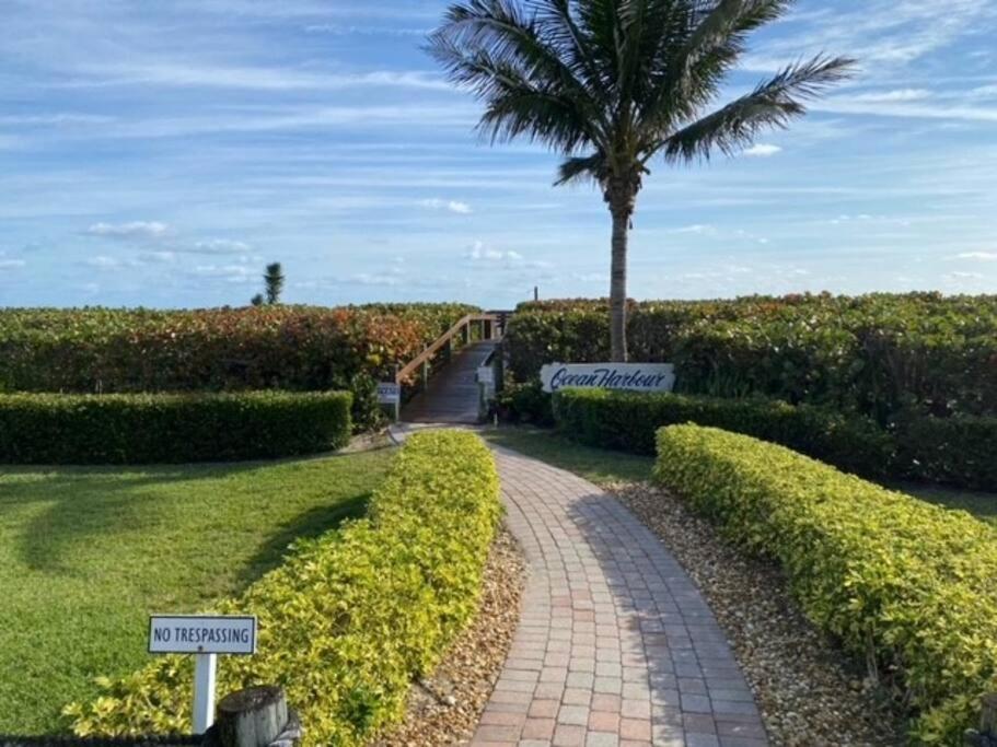 Hutchinson Island Condo steps to the ocean, marina photo 1