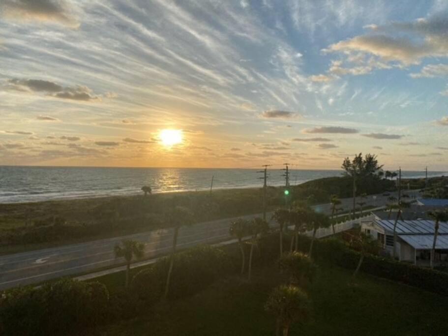 Hutchinson Island Condo steps to the ocean, marina photo 2