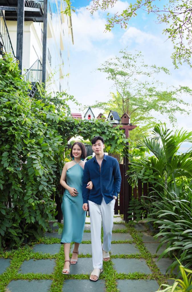 Shining Riverside Hotel & Spa