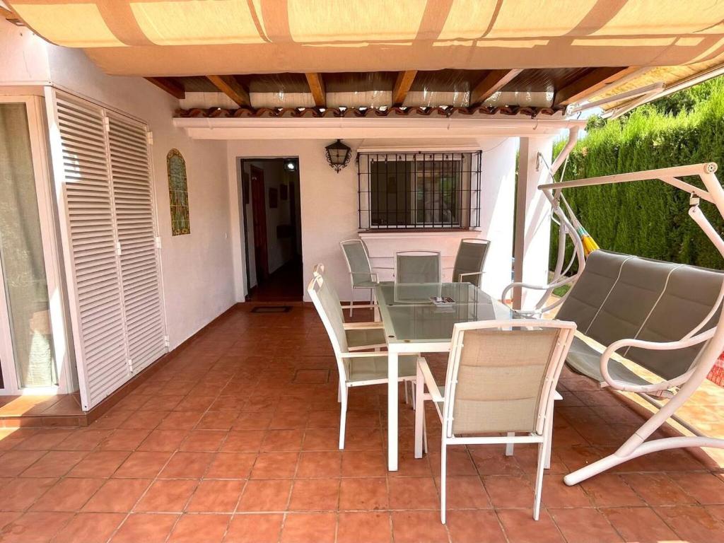 3 bedrooms chalet with shared pool terrace and wifi at Conil de la Frontera 7 km away from the beach photo 4