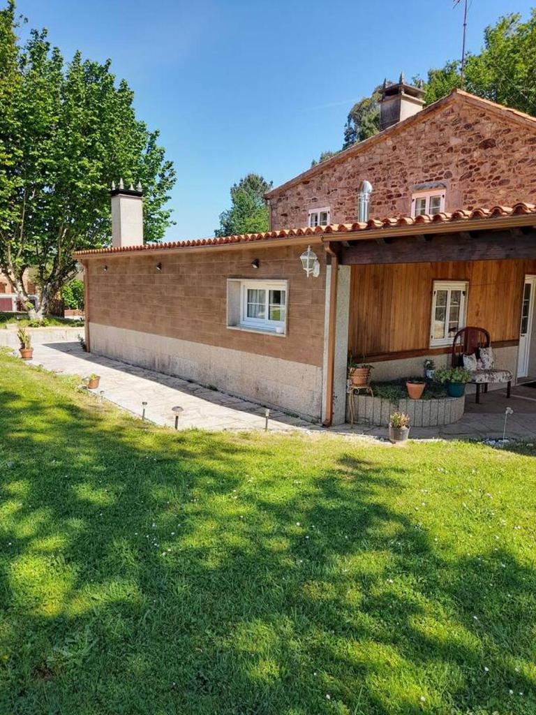 4 bedrooms chalet with private pool terrace and wifi at A Estrada photo 2