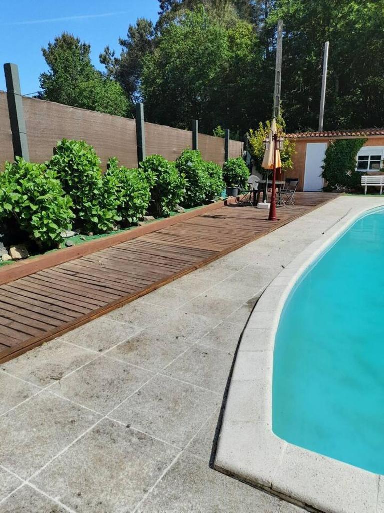 4 bedrooms chalet with private pool terrace and wifi at A Estrada photo 4