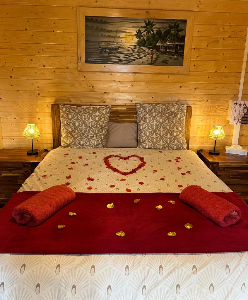 Les chalets de Marie et Stéph - Jacuzzi SPA Privatif sans vis à vis , vue mer photo 2