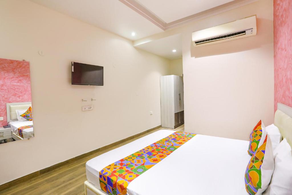 FabHotel Uday Villa photo 4