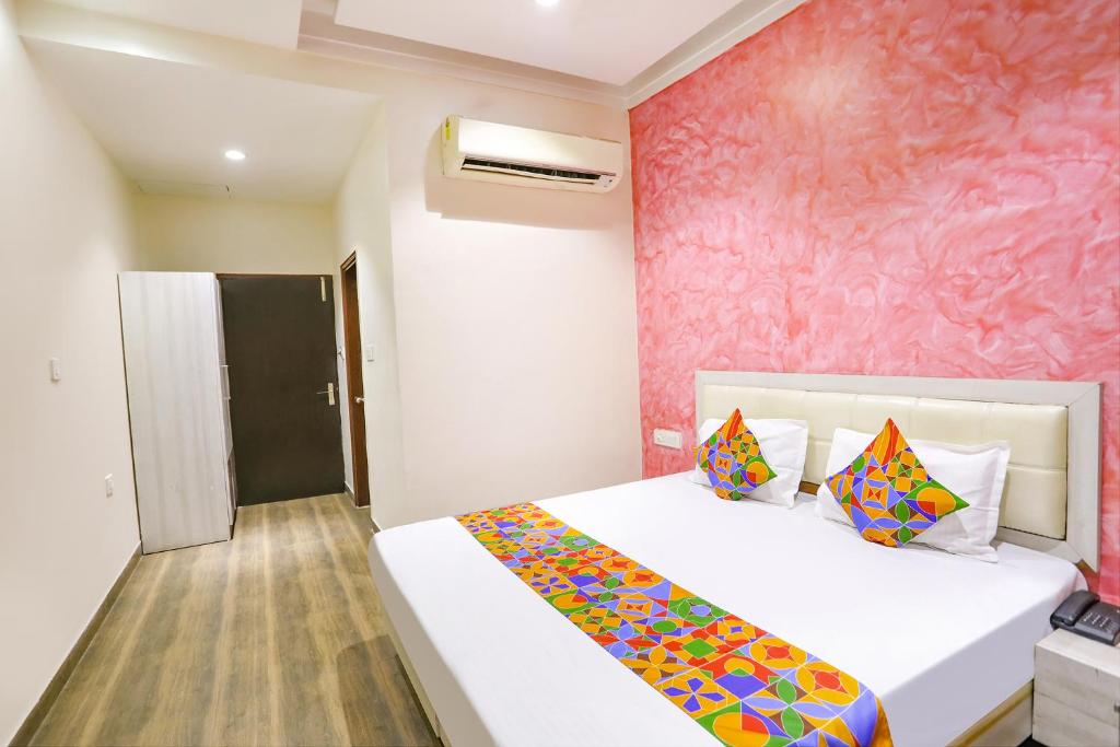 FabHotel Uday Villa photo 2