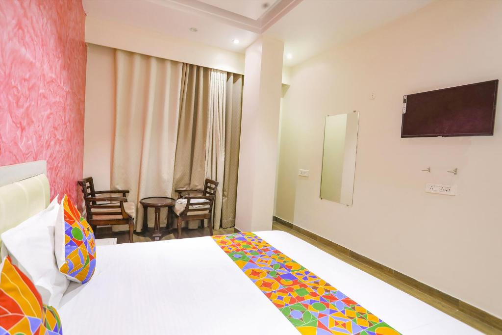 FabHotel Uday Villa photo 3