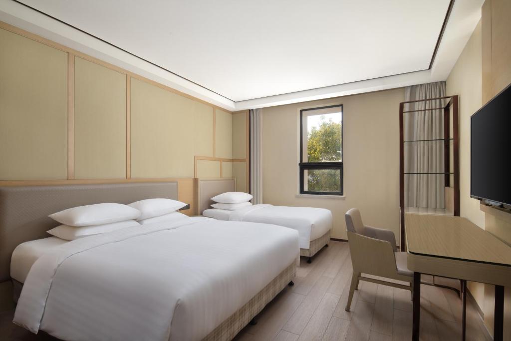 Courtyard by Marriott Shanghai International Tourism and Resorts Zone photo 2