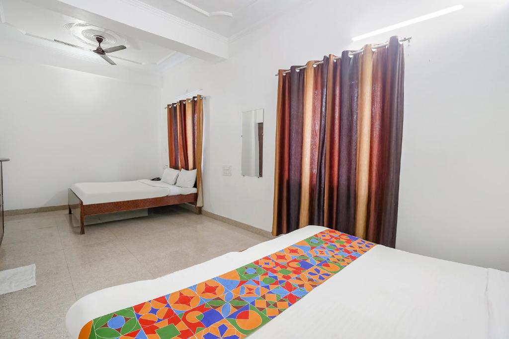 FabHotel Taj Stay photo 3