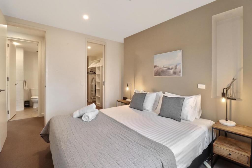 Terminus Apartment I Steps from Geelongs Buzz photo 2