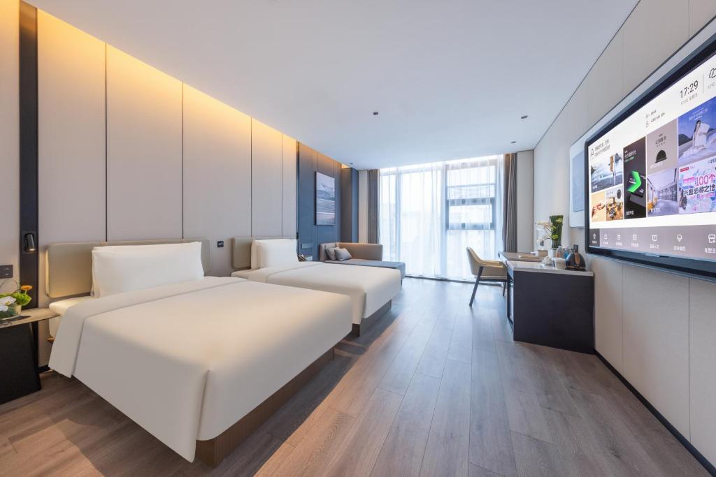 Atour Hotel Guangzhou Panyu Wanbo CBD Hanxi Changlong photo 1