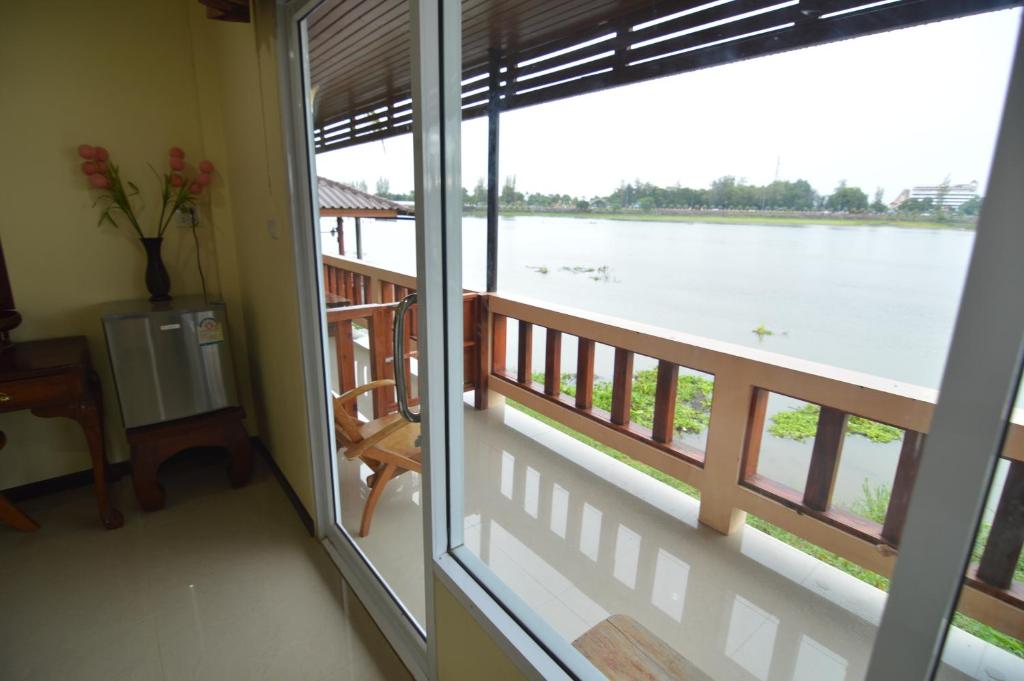 Techno Riverview Resort photo 2