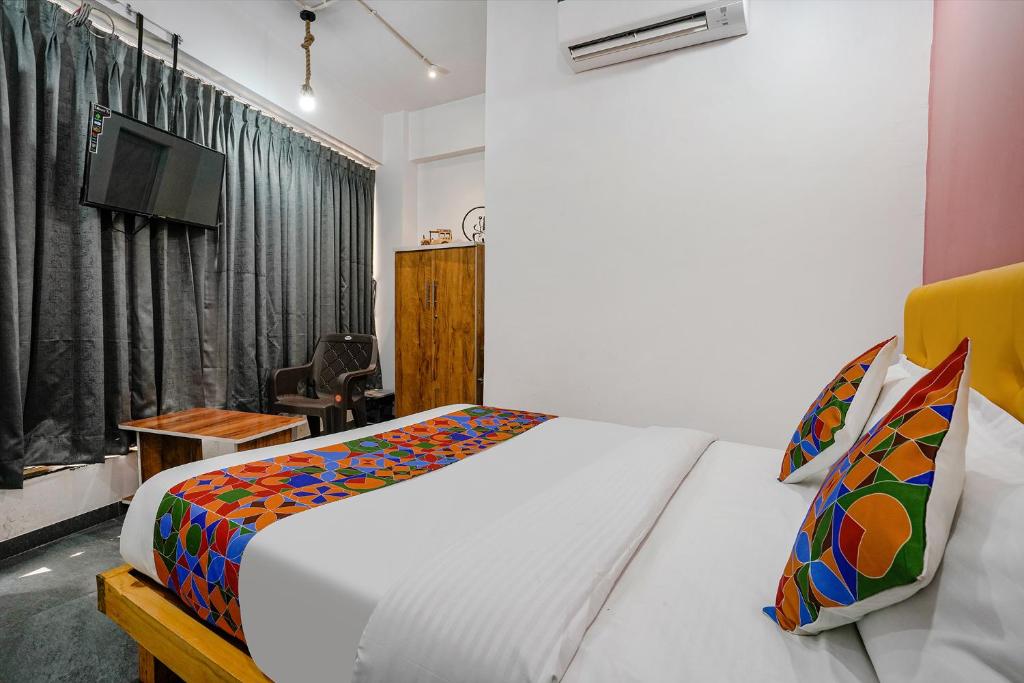 FabHotel Sky City photo 4
