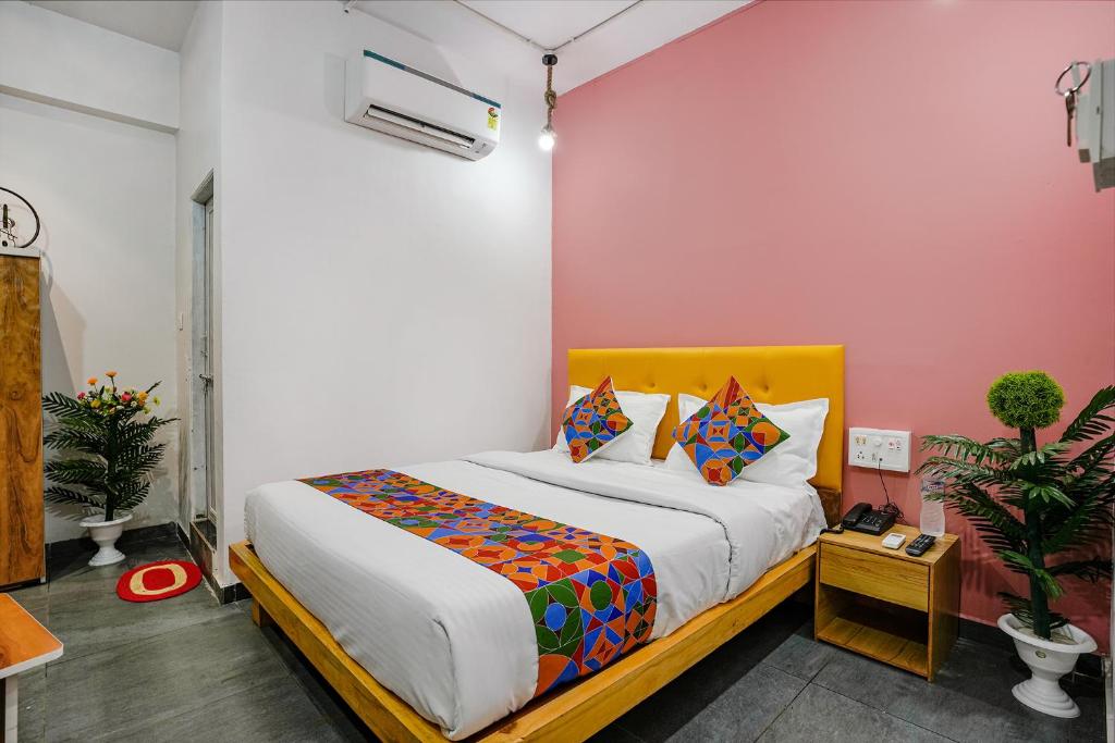 FabHotel Sky City