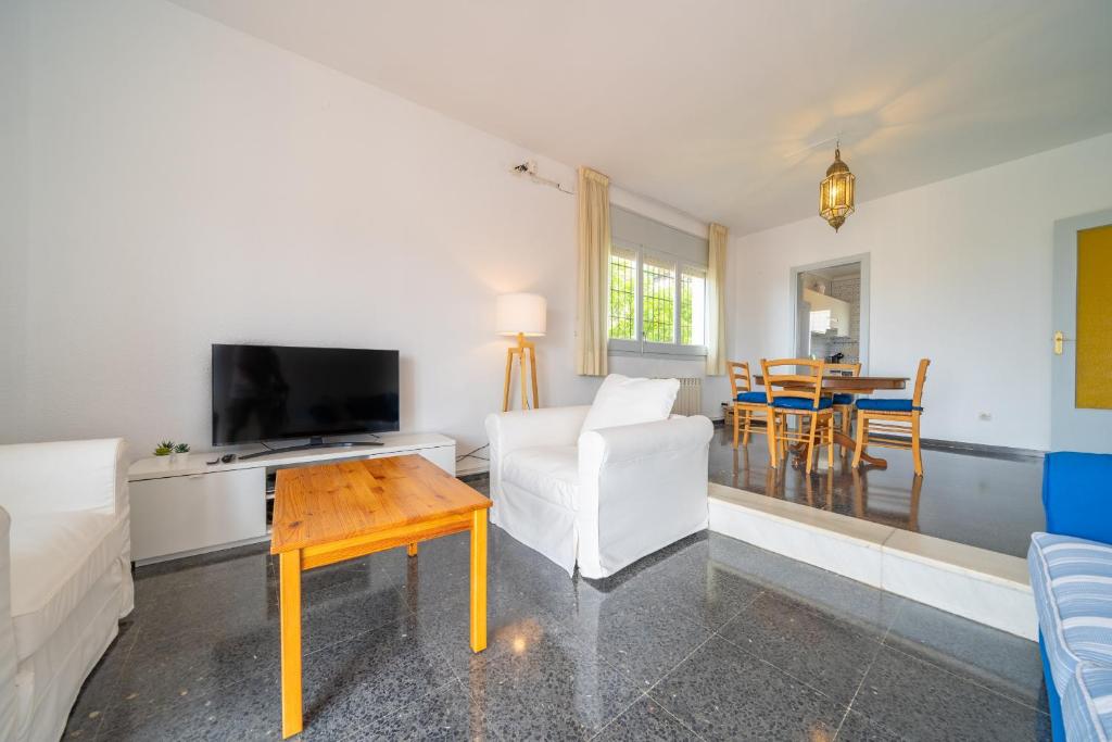 HomeHolidaysRentals Himalaia - Costa Barcelona photo 3