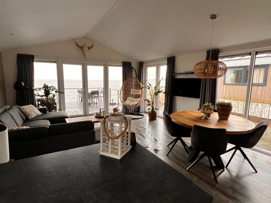 Exclusieve vakantievilla ***** Markermeer photo 3