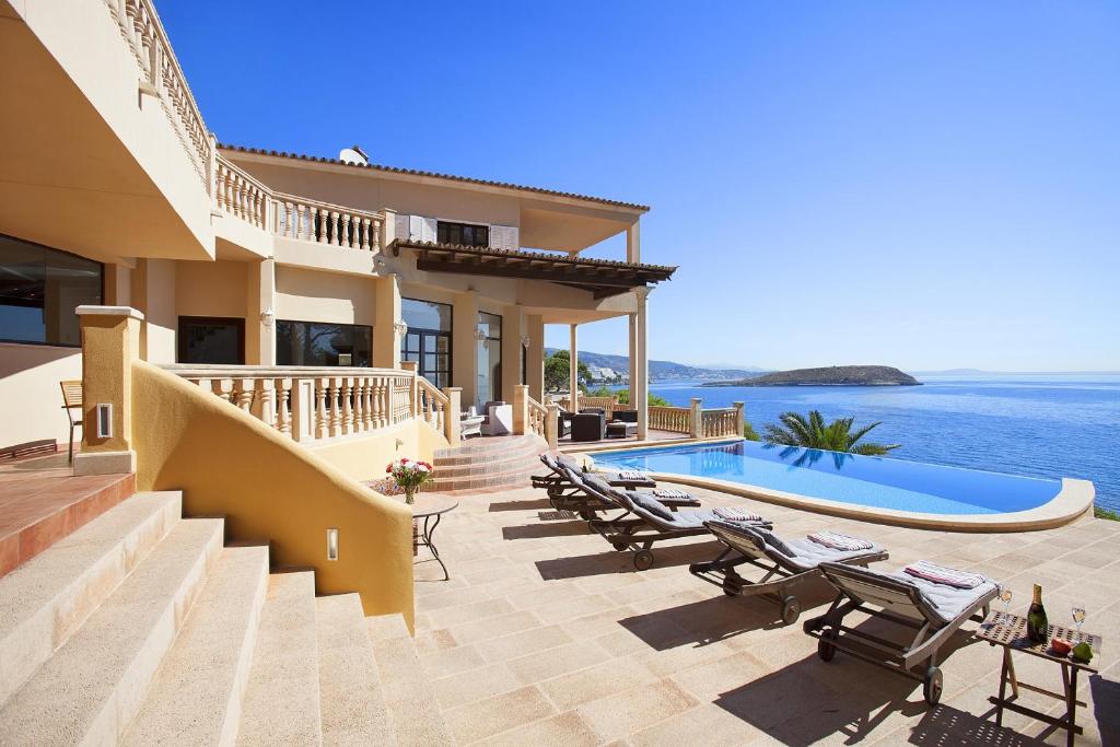 Villa Cab - Cala Vinyas