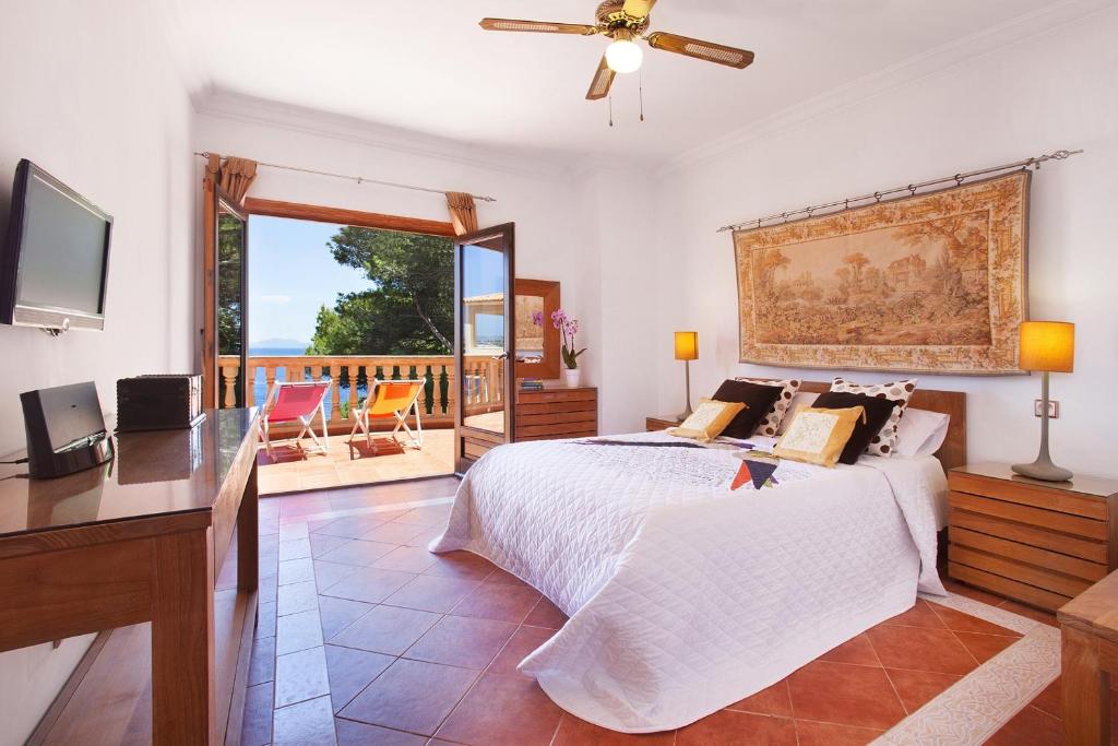 Villa Cab - Cala Vinyas photo 2