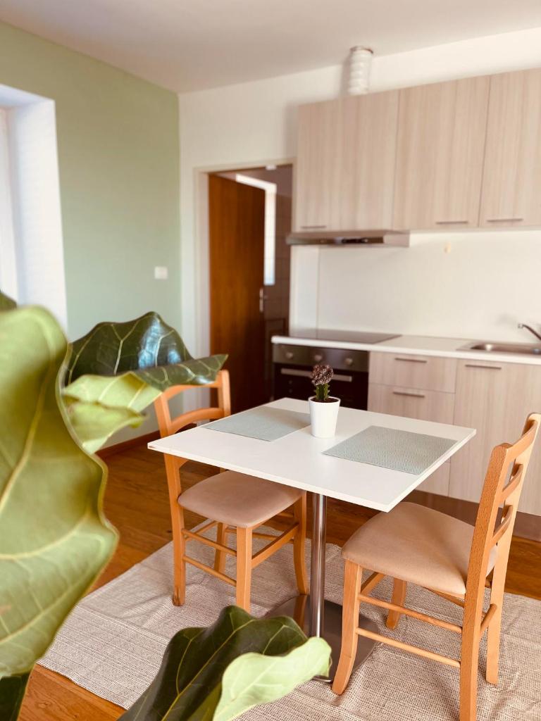 Santomas apartments photo 1