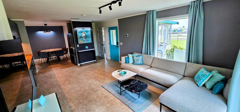 Luxury beach villa in paradise. photo 3