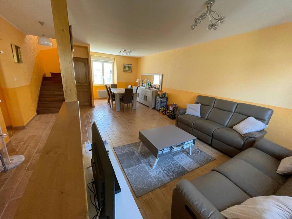 Maison de 4 chambres avec terrasse et wifi a Guilvinec