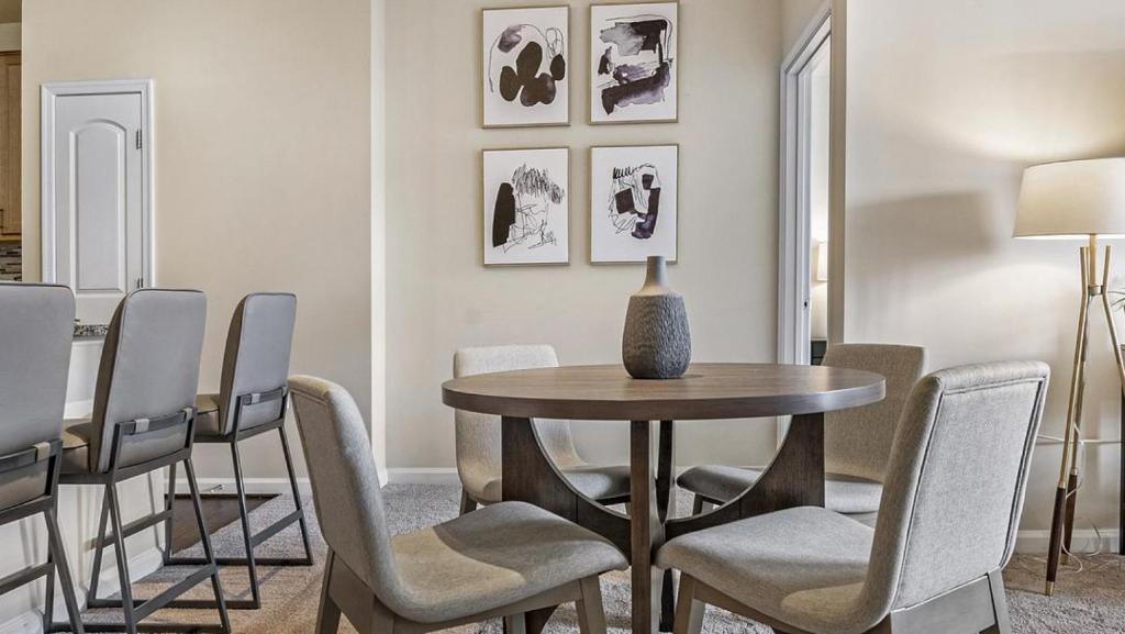 Landing Modern Apartment with Amazing Amenities (ID8354X41) photo 2