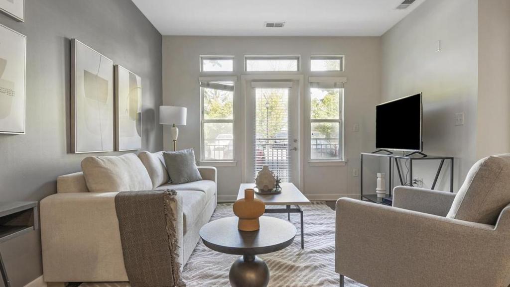 Landing Modern Apartment with Amazing Amenities (ID9264X04) photo 1