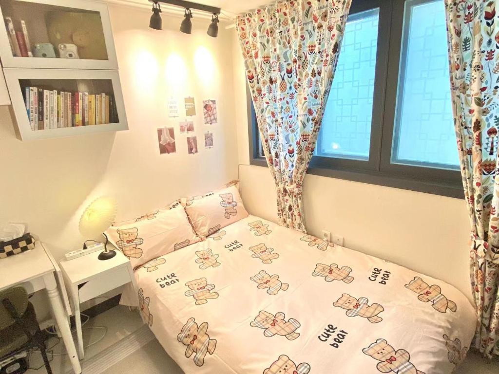 vintage room RED PANDA GUESTHOUSE photo 1