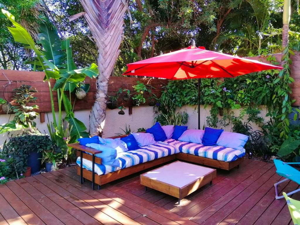 Villa d'une chambre avec piscine privee terrasse et wifi a La Riviere Saint Louis a 8 km de la plage photo 3