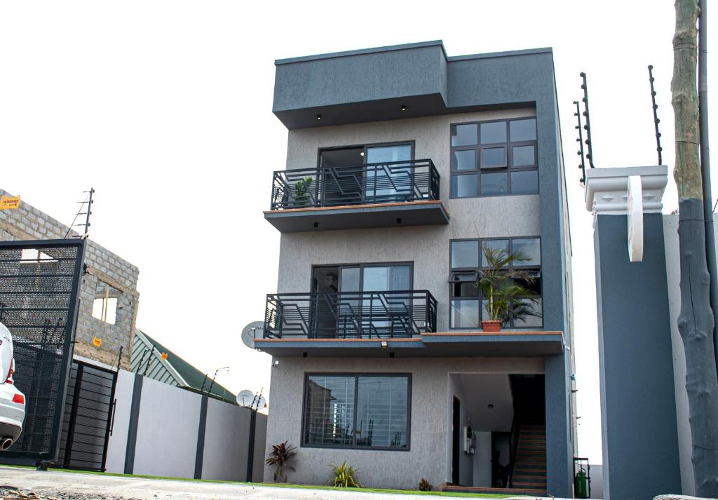 Falcon Apartment photo 4