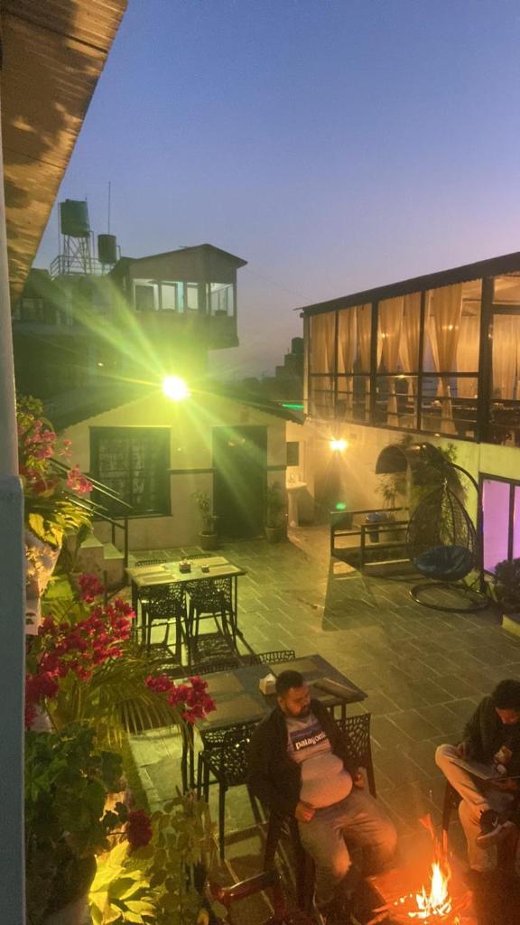 Aati cafe photo 3