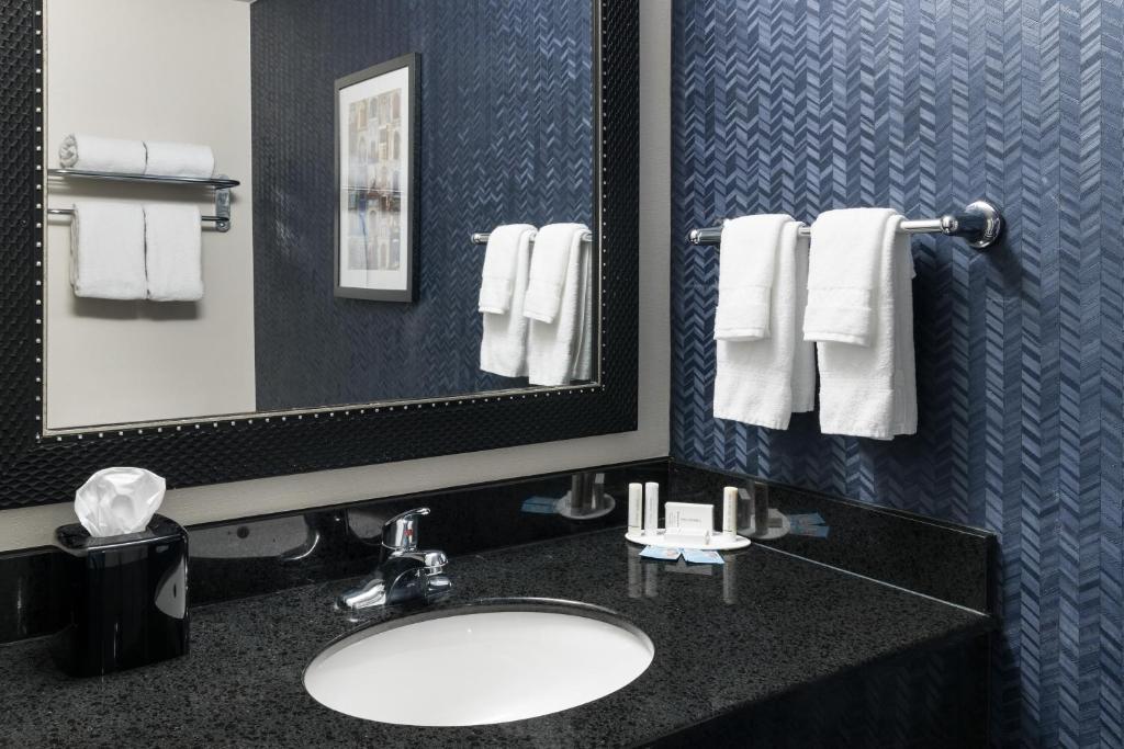 Fairfield Inn & Suites South Bend at Notre Dame photo 2
