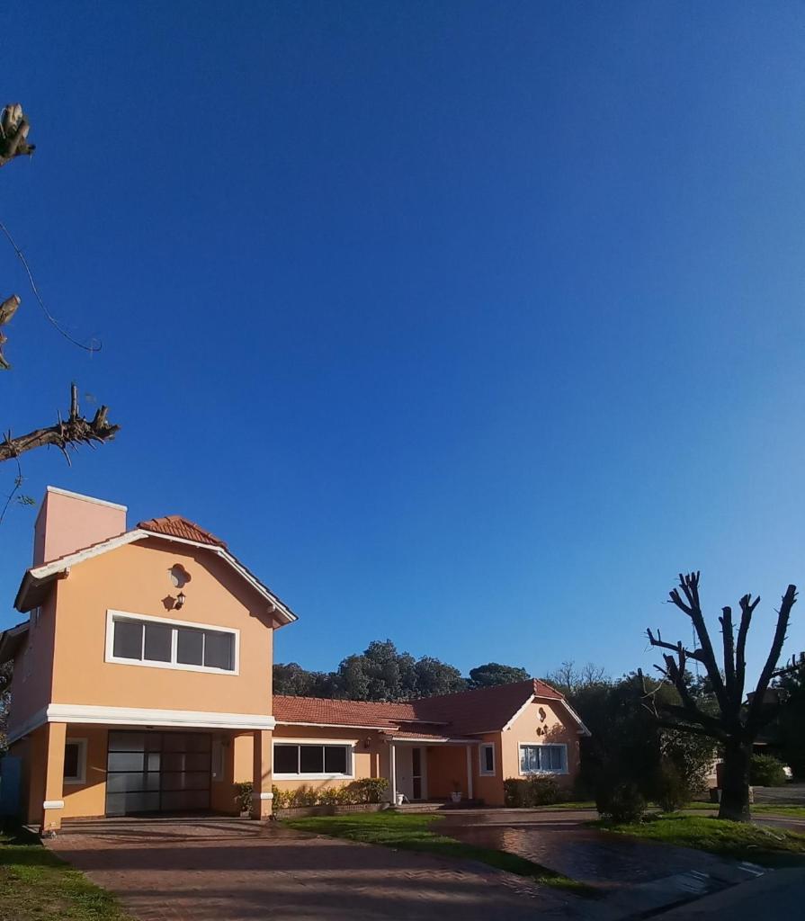 CASA BARRIO CERRADO EN LUJAN LA CONCEPCION photo 4