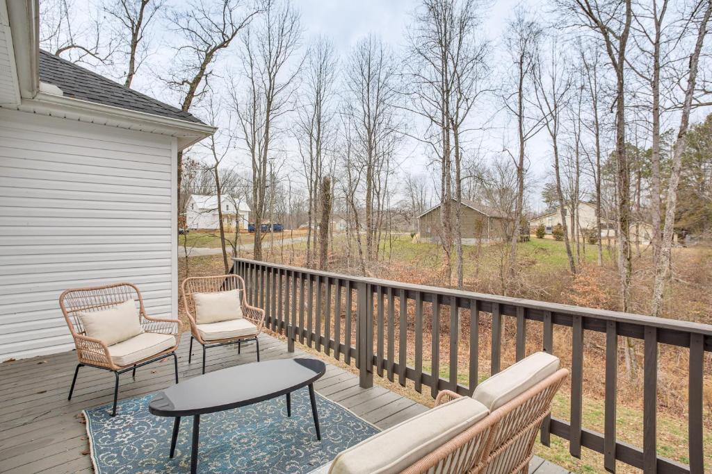 Winchester Home with Deck Less Than 1 Mi to Tims Ford Lake! photo 2