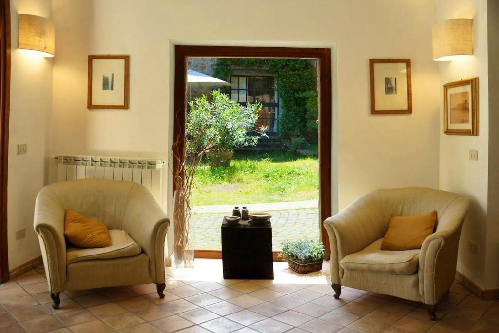 4 bedrooms appartement with terrace and wifi at Barbarano Romano photo 4