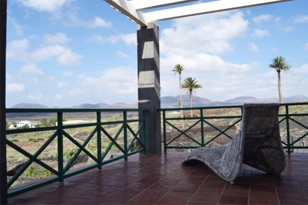 4 bedrooms chalet with shared pool and wifi at Yaiza photo 1