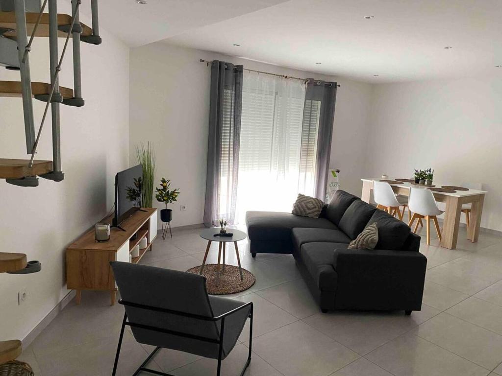 Propriete de 3 chambres avec terrasse et wifi a Quetigny