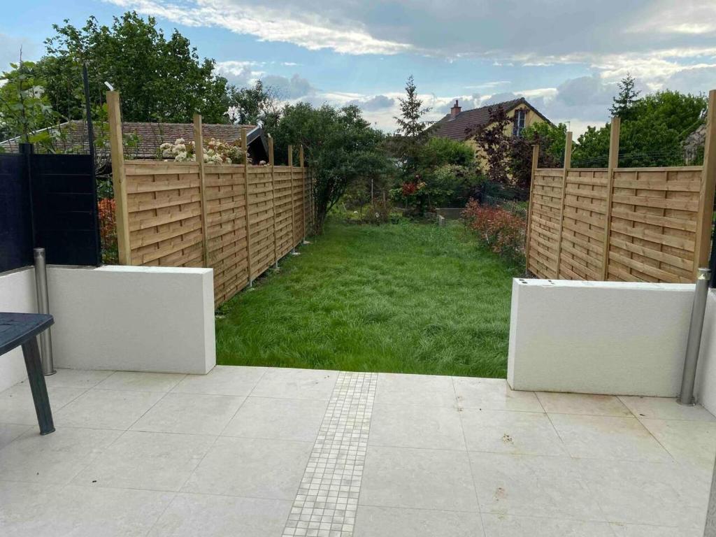 Propriete de 3 chambres avec terrasse et wifi a Quetigny photo 1